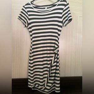 Petite Small striped green short sleeve dress